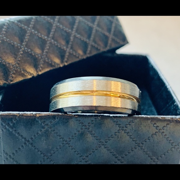 Men’s Stainless Steel Band - Picture 2 of 4